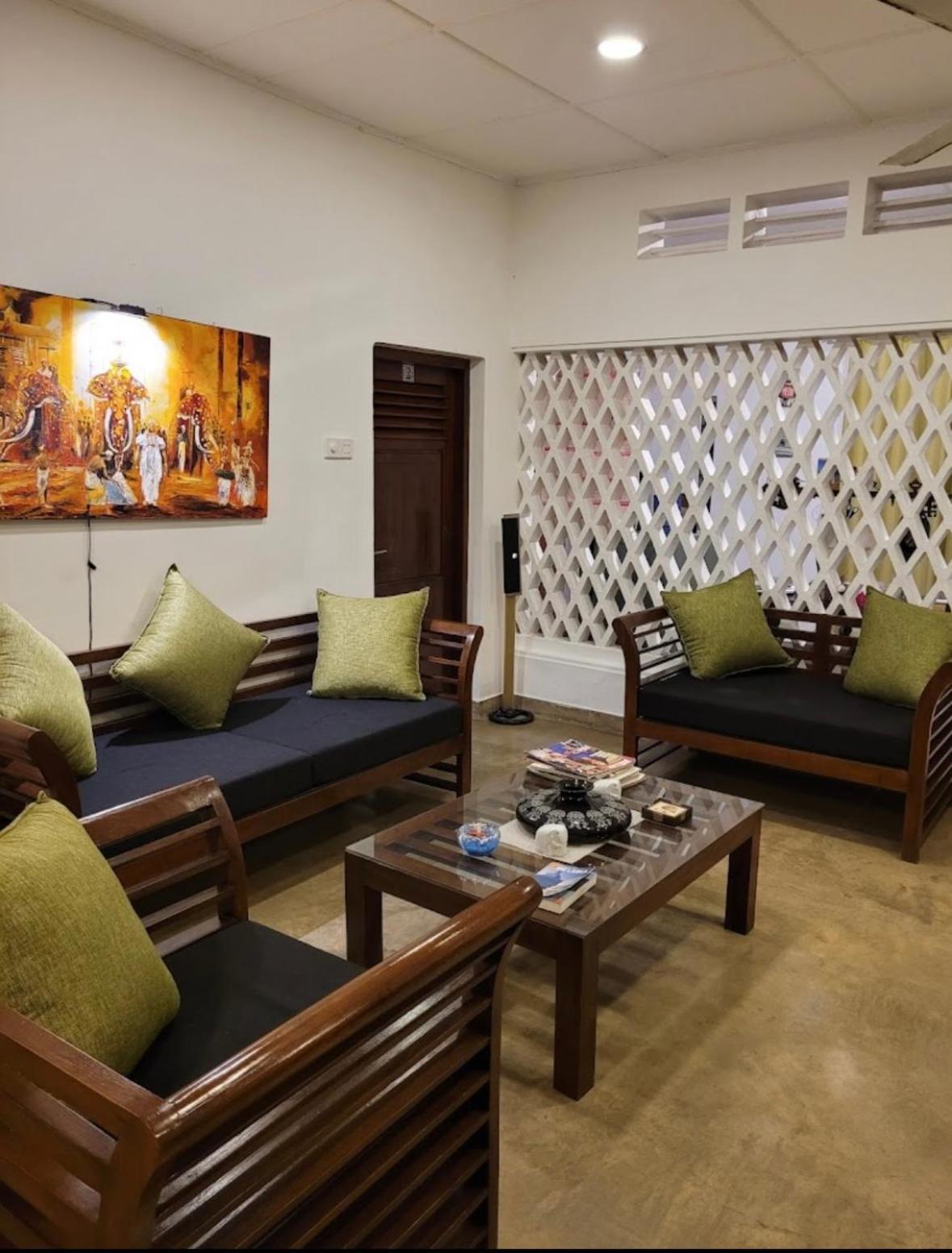 Dions Guest House Negombo Exteriör bild